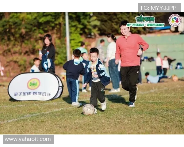 足球明星对儿子的深厚感情与亲子时光的甜蜜瞬间