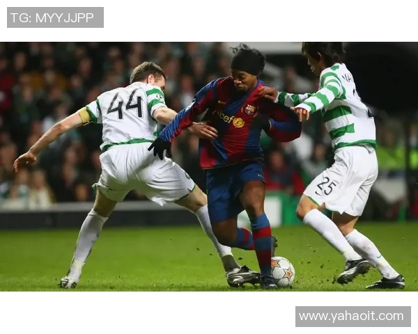 足球明星罗纳尔多的传奇之路与两位巨星的辉煌成就解析 足球明星罗纳尔多的传奇之路与两位巨星的辉煌成就解析